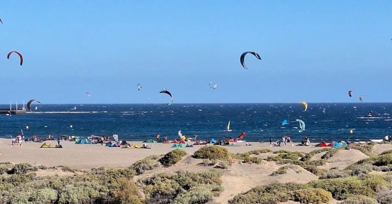 2023-12-26_Teneriffa_Surfer_Feiertag